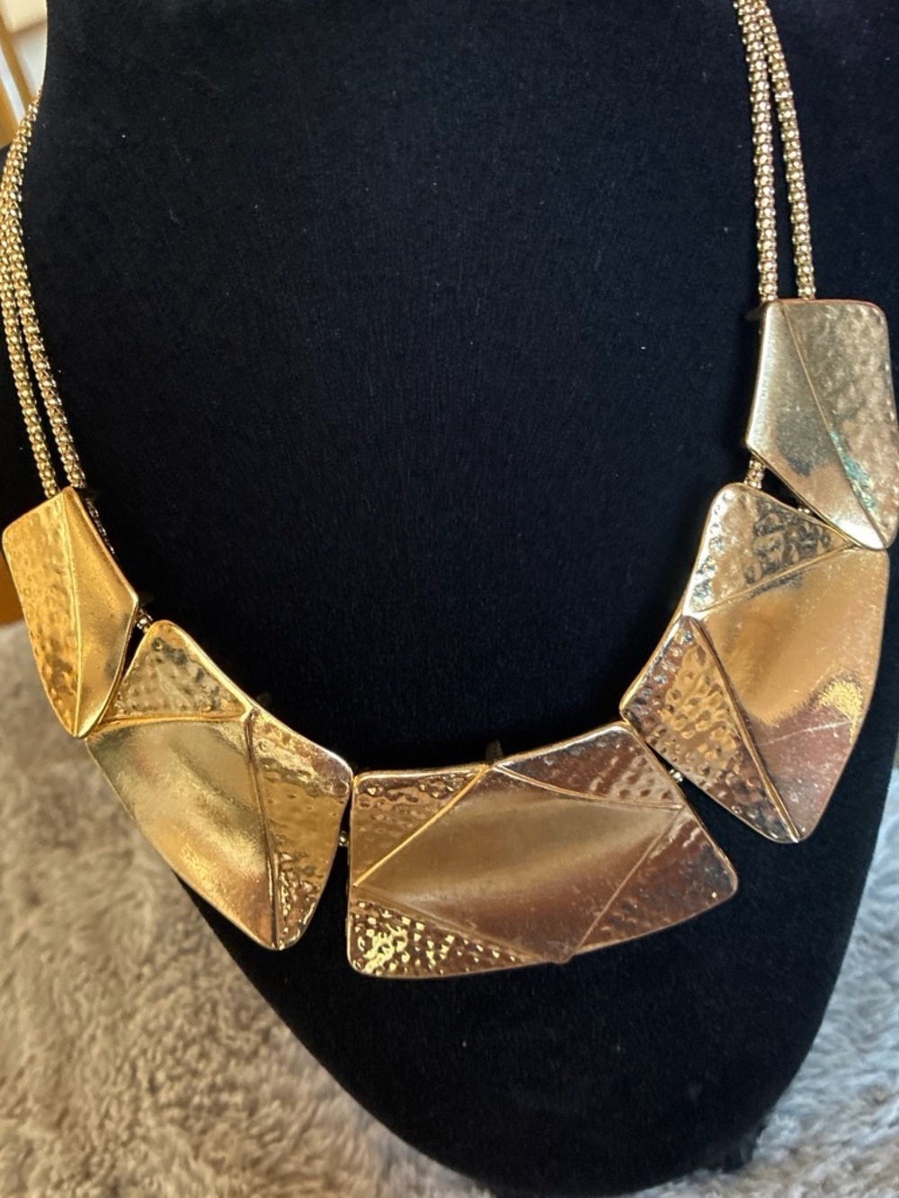 Gold Statement Geometric Necklace - Women Jewelry - Picture 6 of 7
